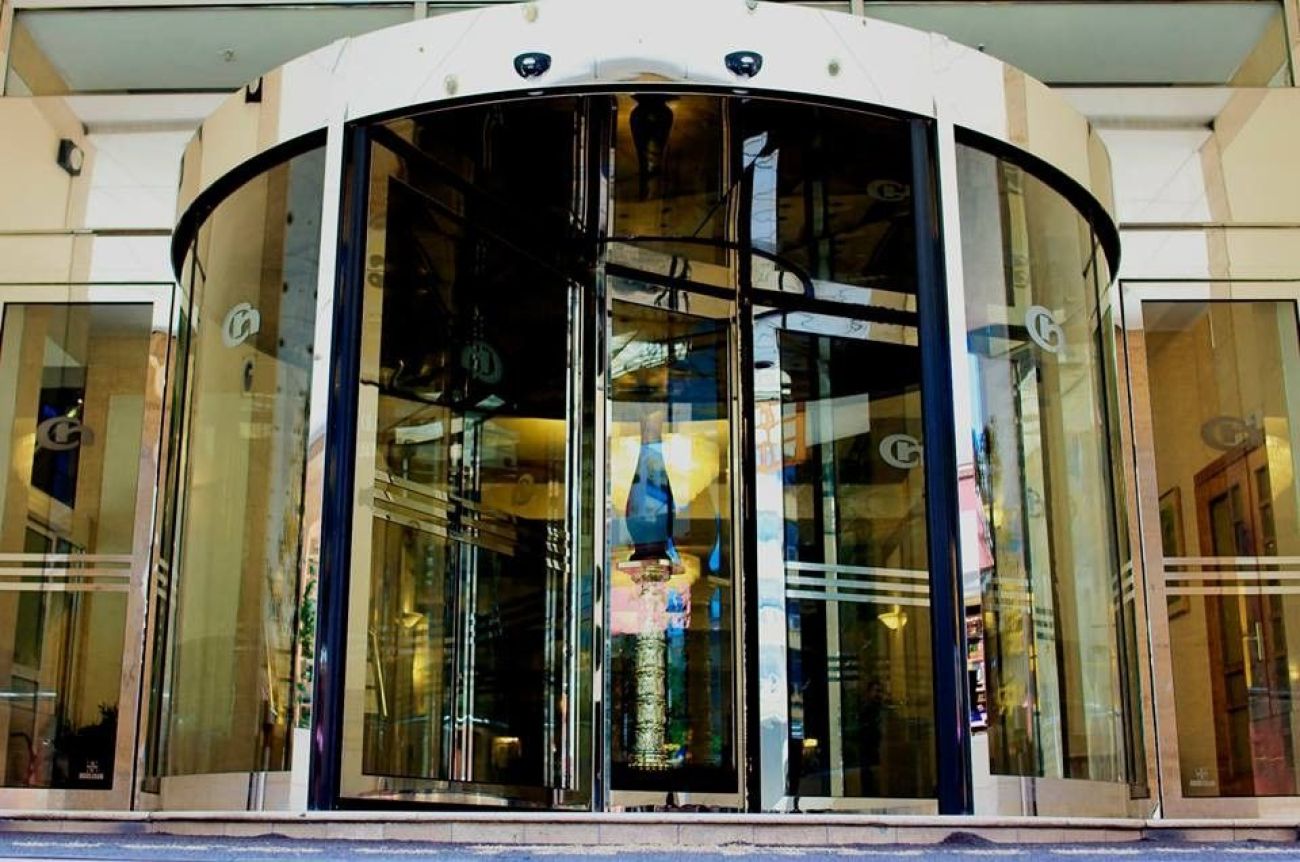 Capsis Hotel Thessaloniki 4*