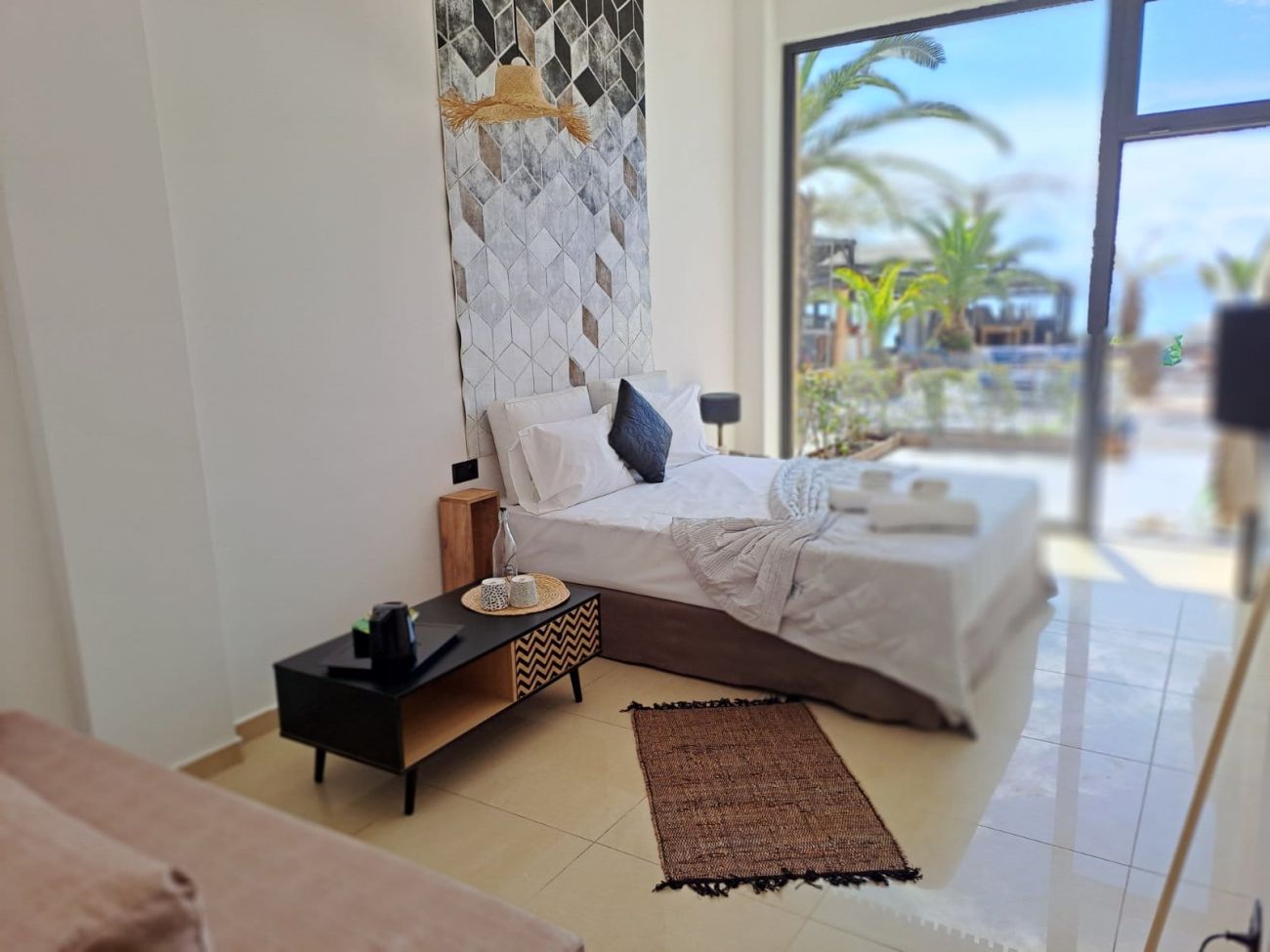 Beach Hotel Kapahi