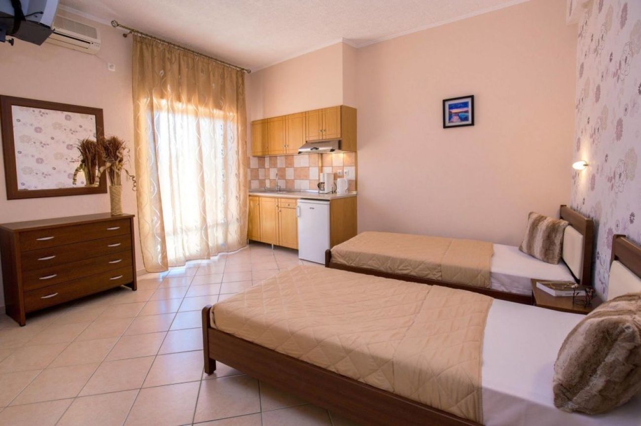 Markos Studios 3*