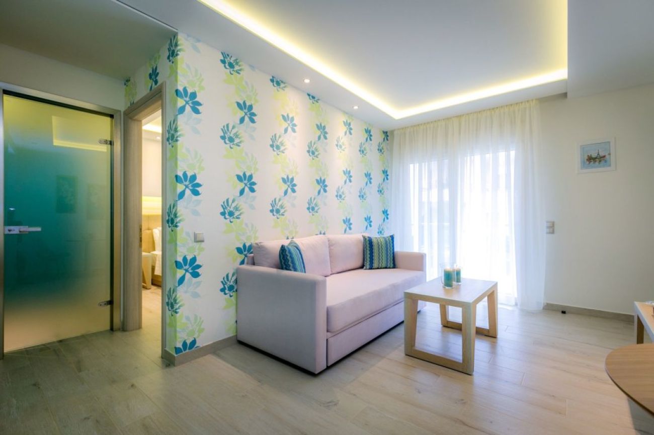 Lobelia Luxury Suites 4*