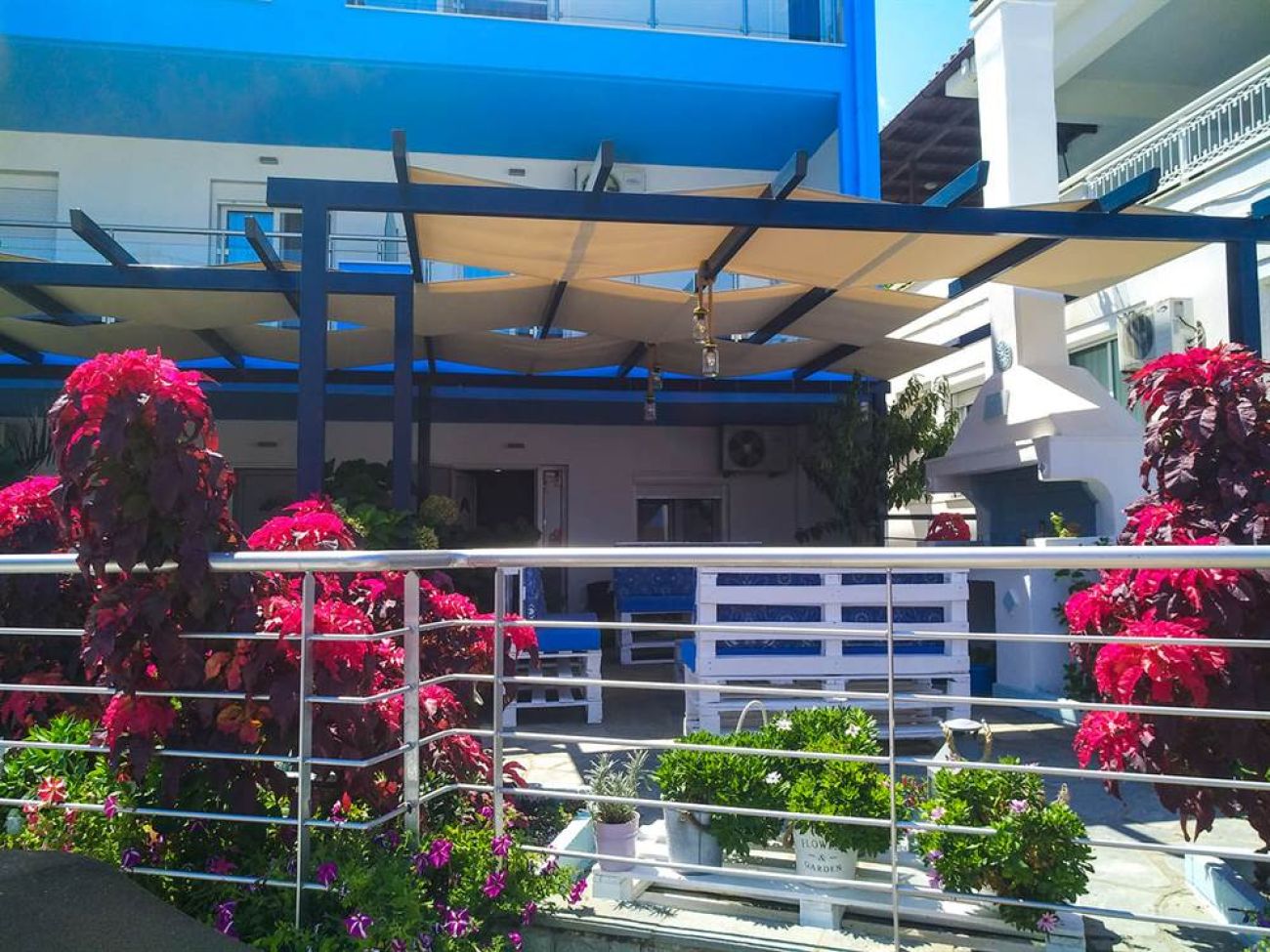 Celeste Deluxe Apartments 3*