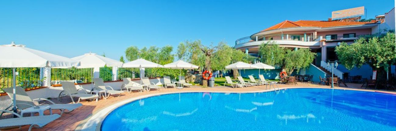Ocean Beach Hotel 4*