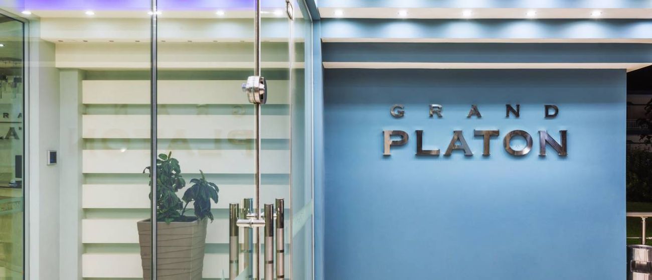 Grand Platon Hotel 4*