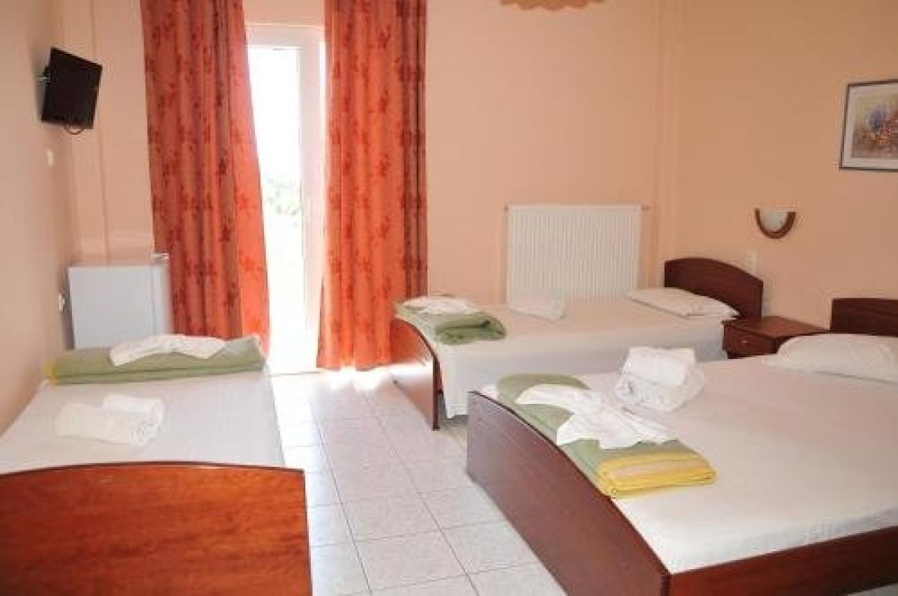 Denis Hotel And Bungalows 2*