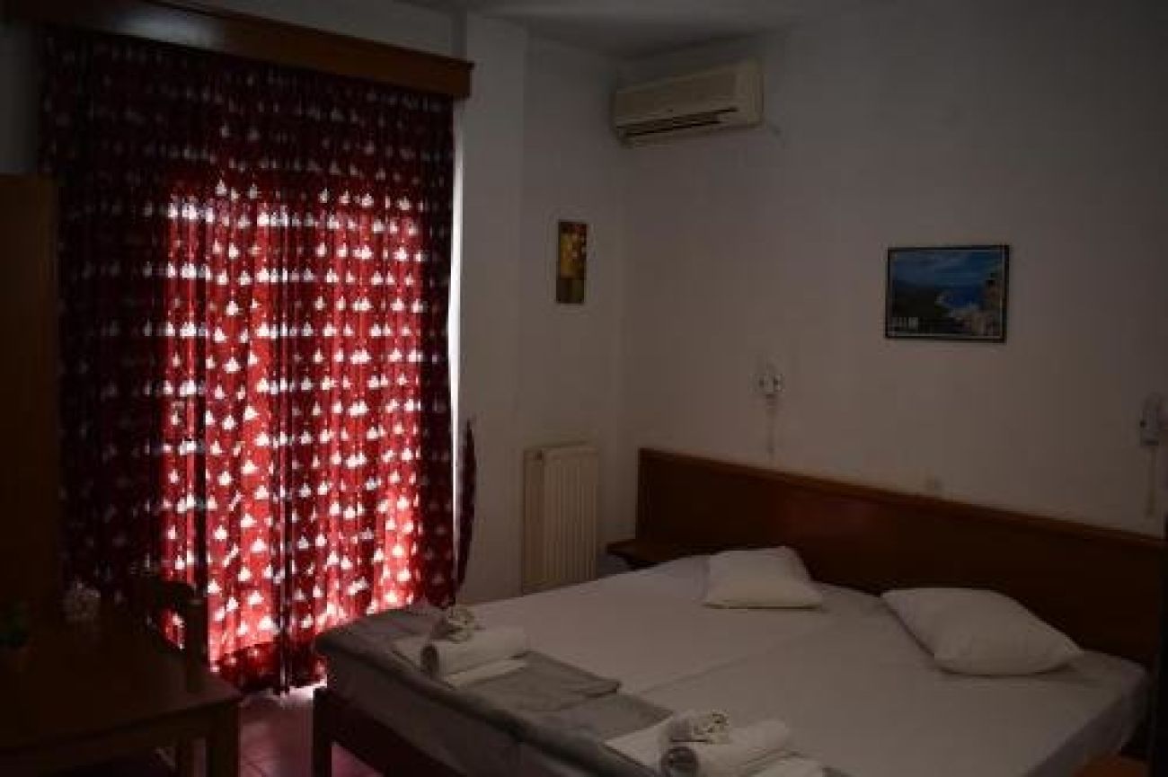 Galanis Studios And Apartments