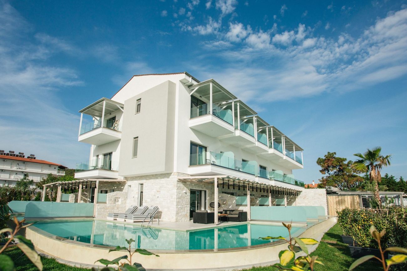 Blue Carpet Luxury Suites Halkidiki