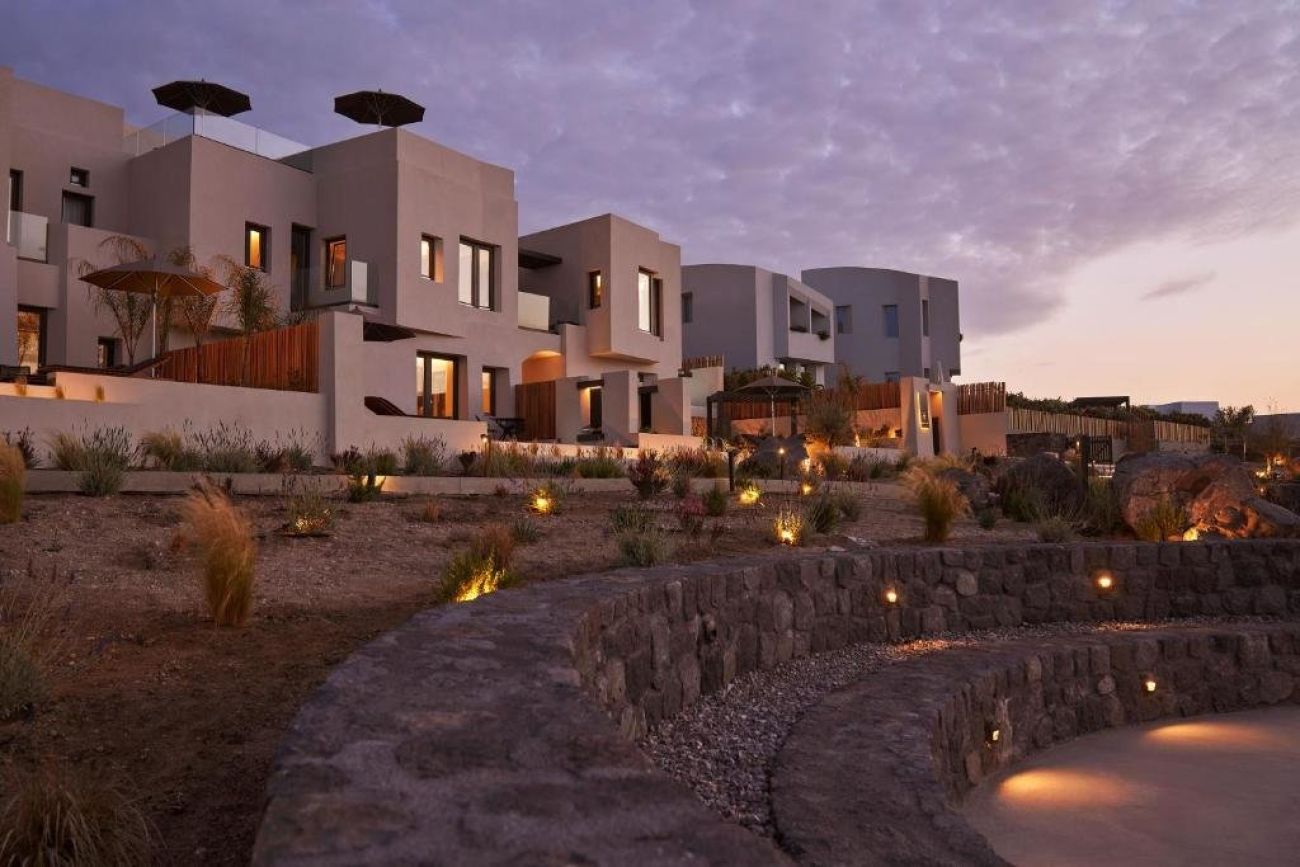 Apikia Santorini