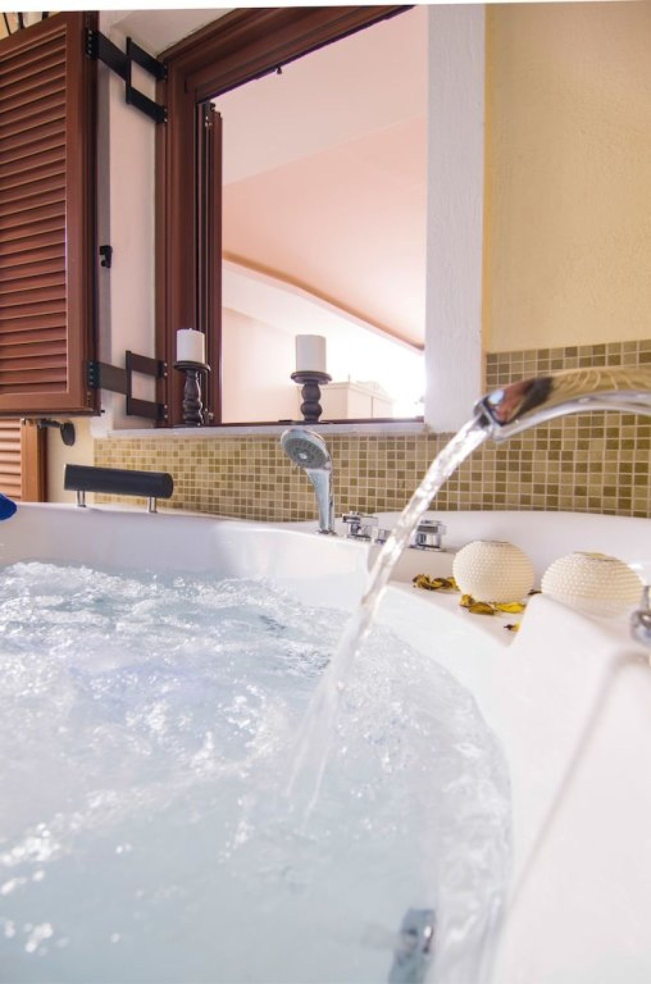 Smaragdi Hotel 3*
