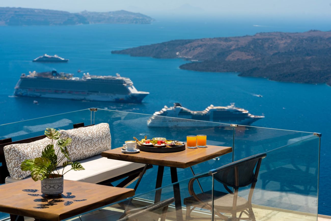 Daydream Luxury Suites Santorini 3*