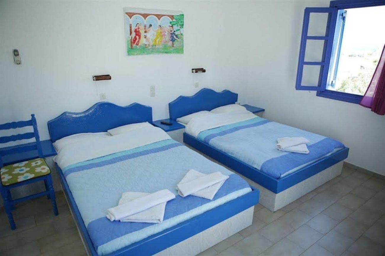 Porto Perissa 3*