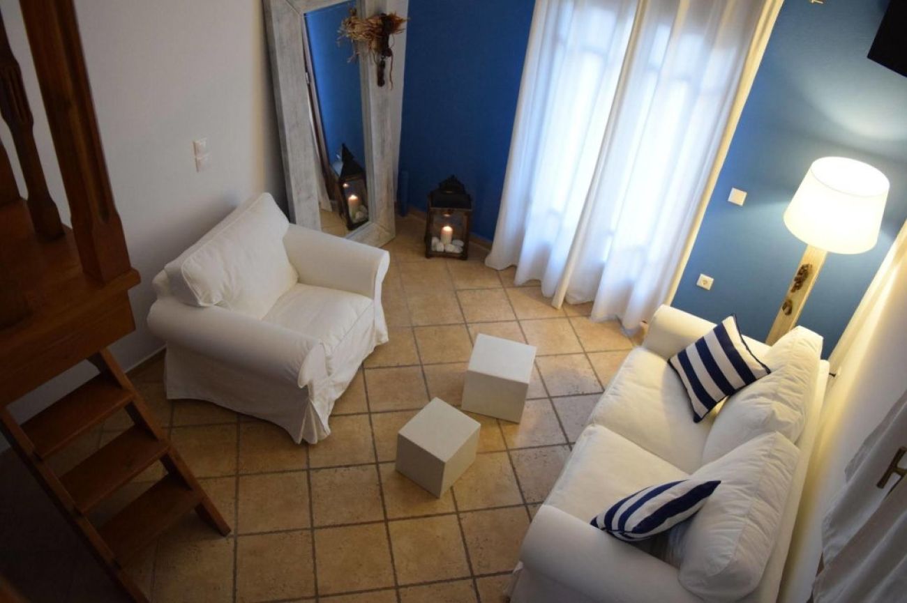 Santorini Hotel Mesotopos 3*