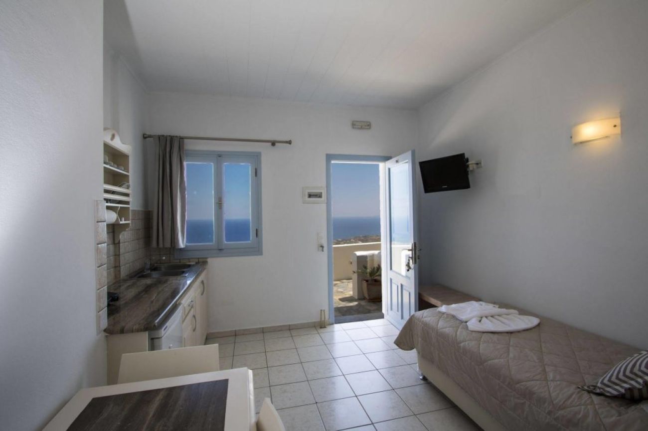 Erato Apartments