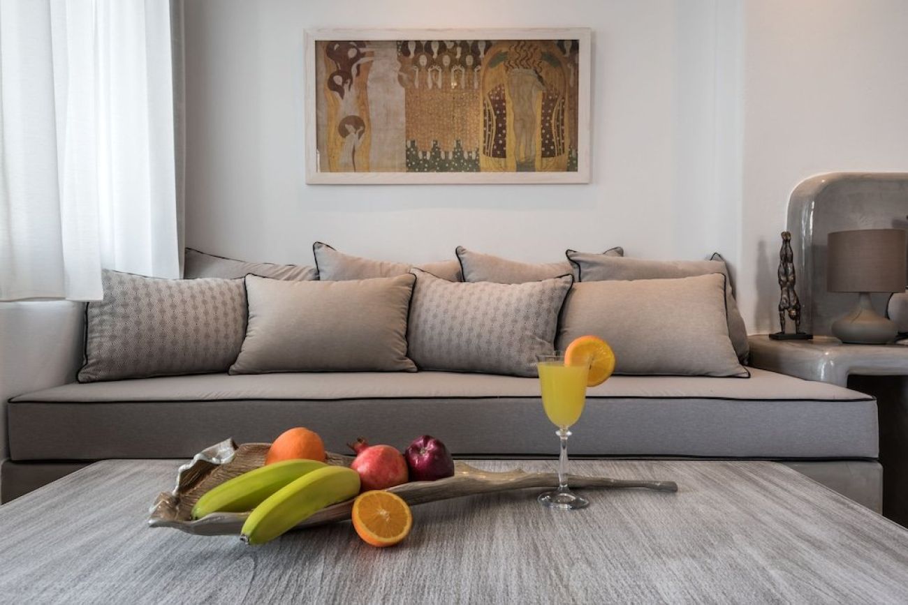 Elements of Caldera Suites 4*
