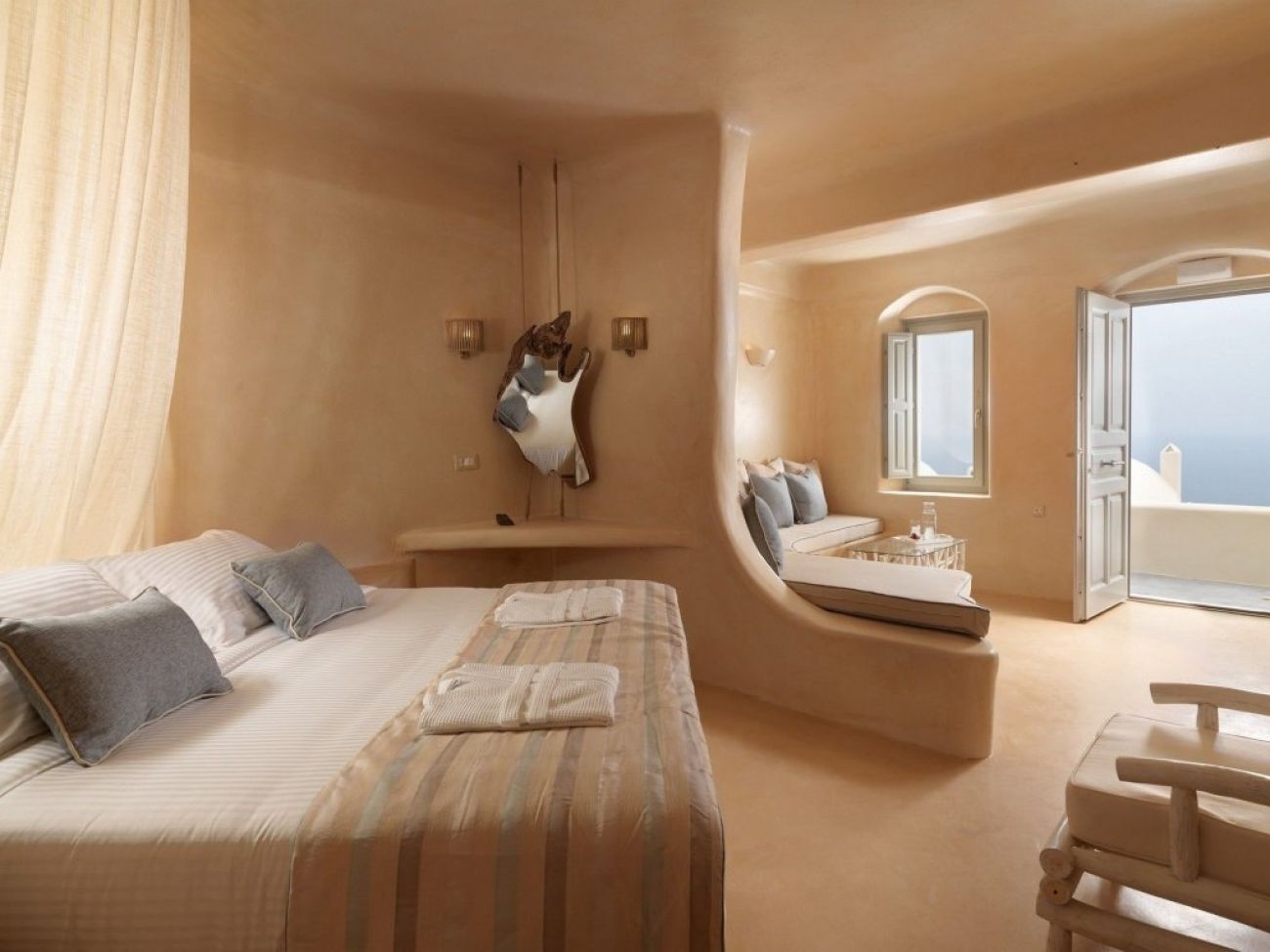 Domes Resort Santorini 4*