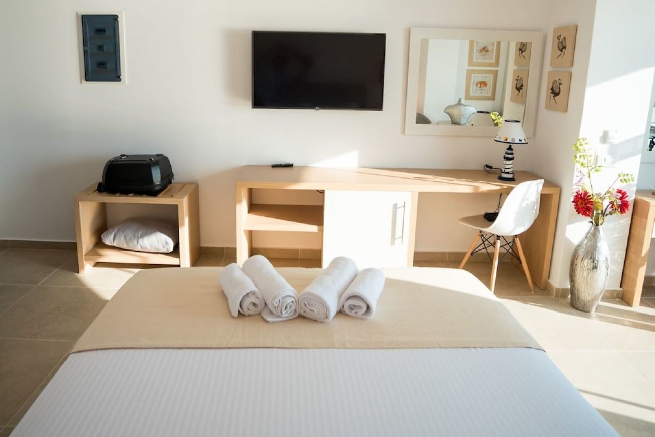 Kratiras View Luxury Suites 3*