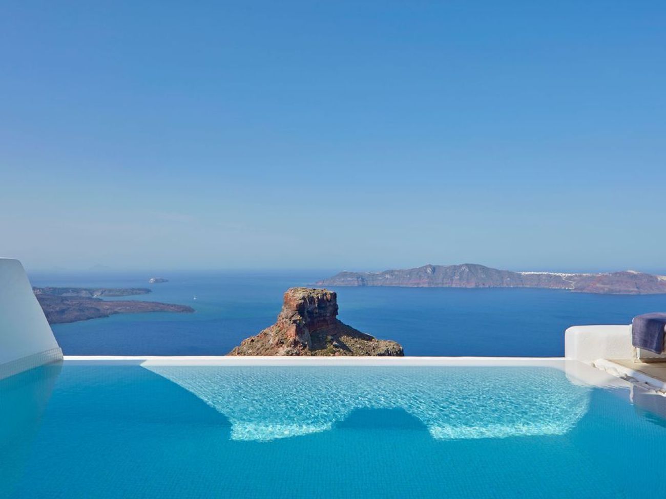 Astra Suites Santorini 5*