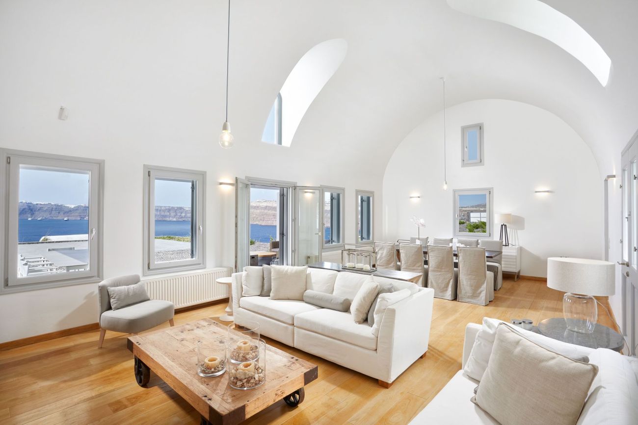 Akrotiri Private Residence 5*