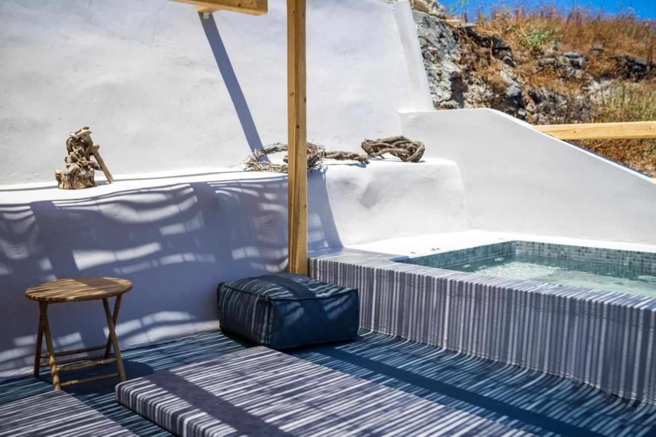 Echo Suites 3*