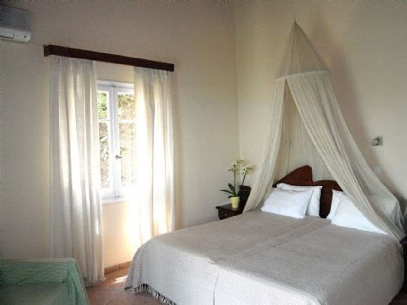 Fouxia Apartments and Studios