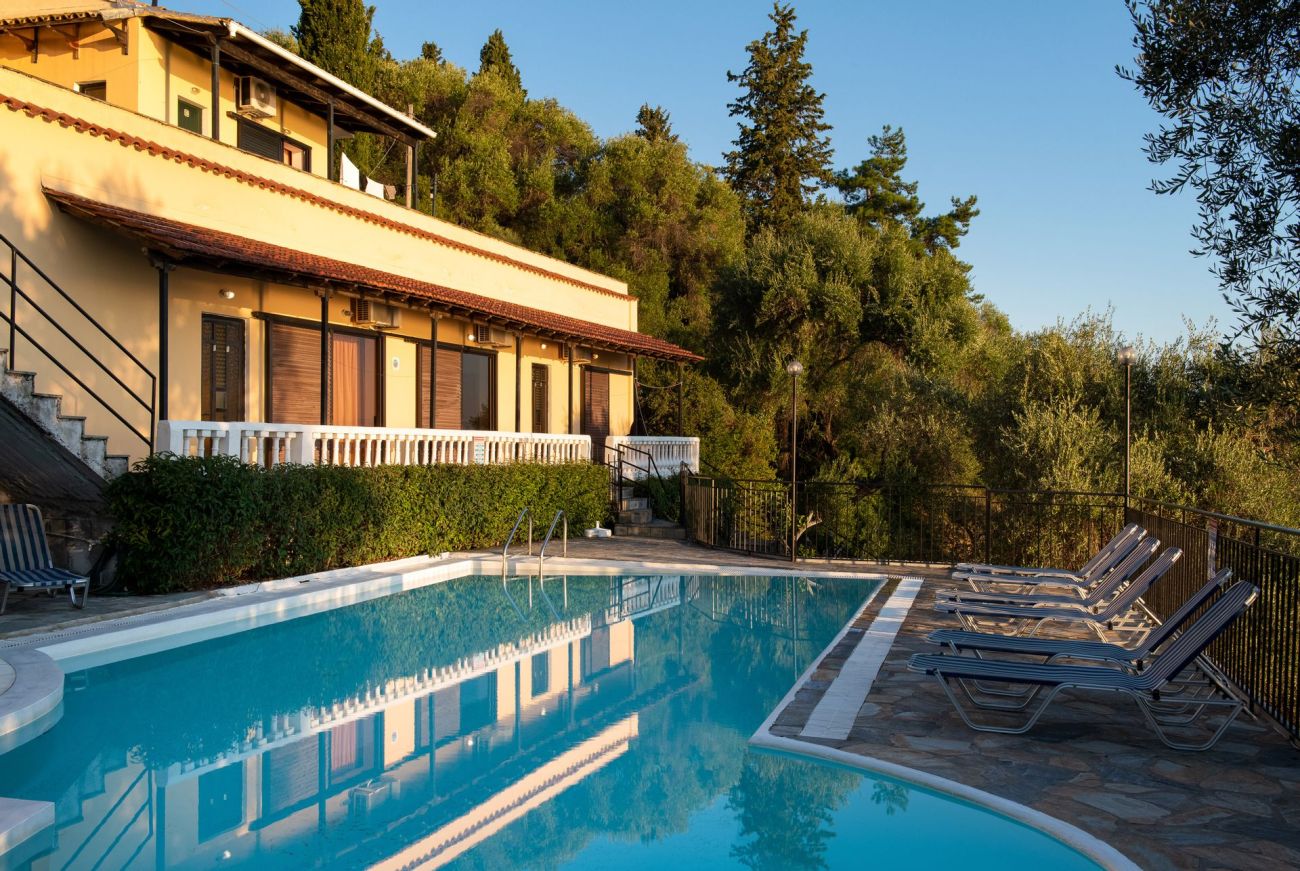 Dimitra Studios 2*