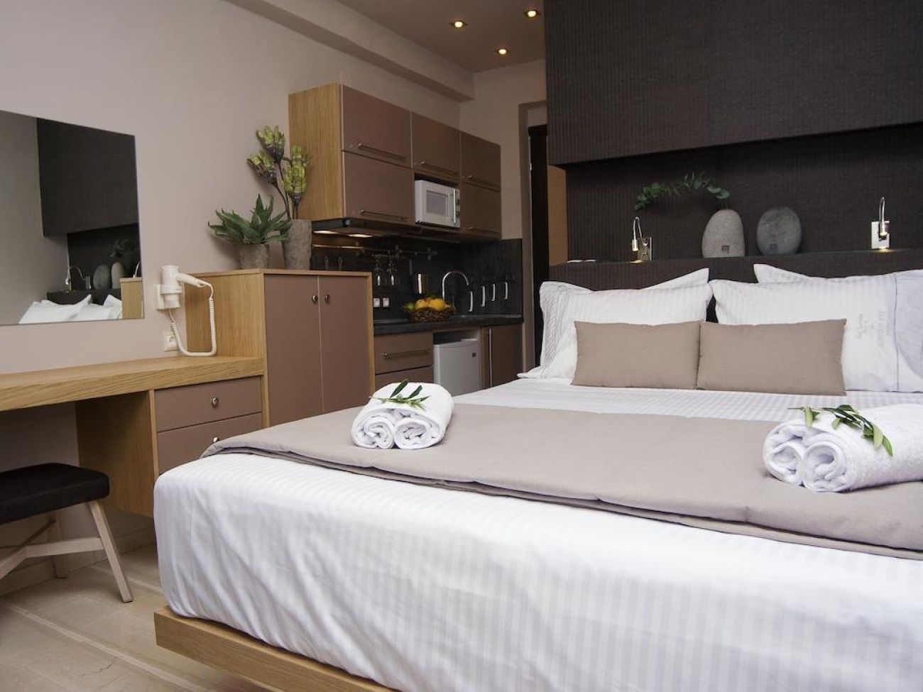 Ionian Eye Design Studios & Spa 3*