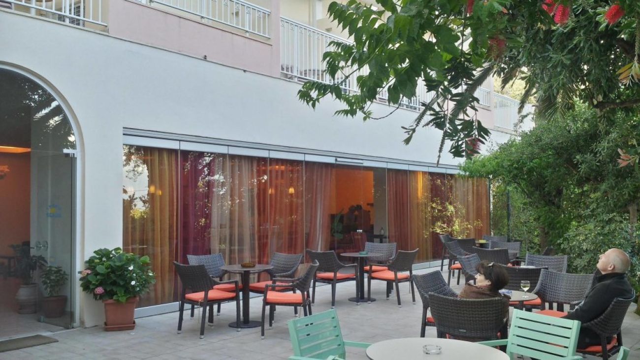 Ipsos Beach Hotel 3*
