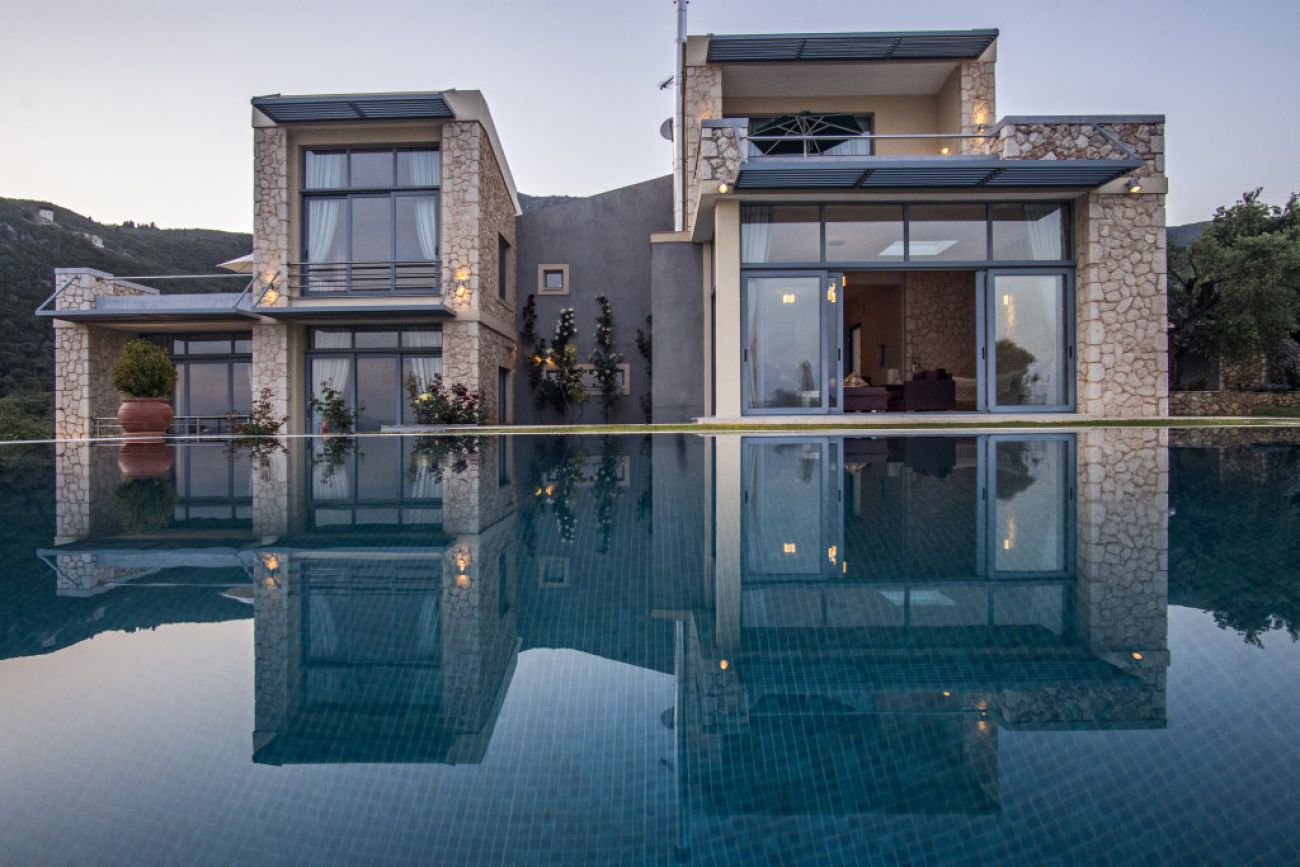 KASTRAKI EPAVLIS Villa 4*