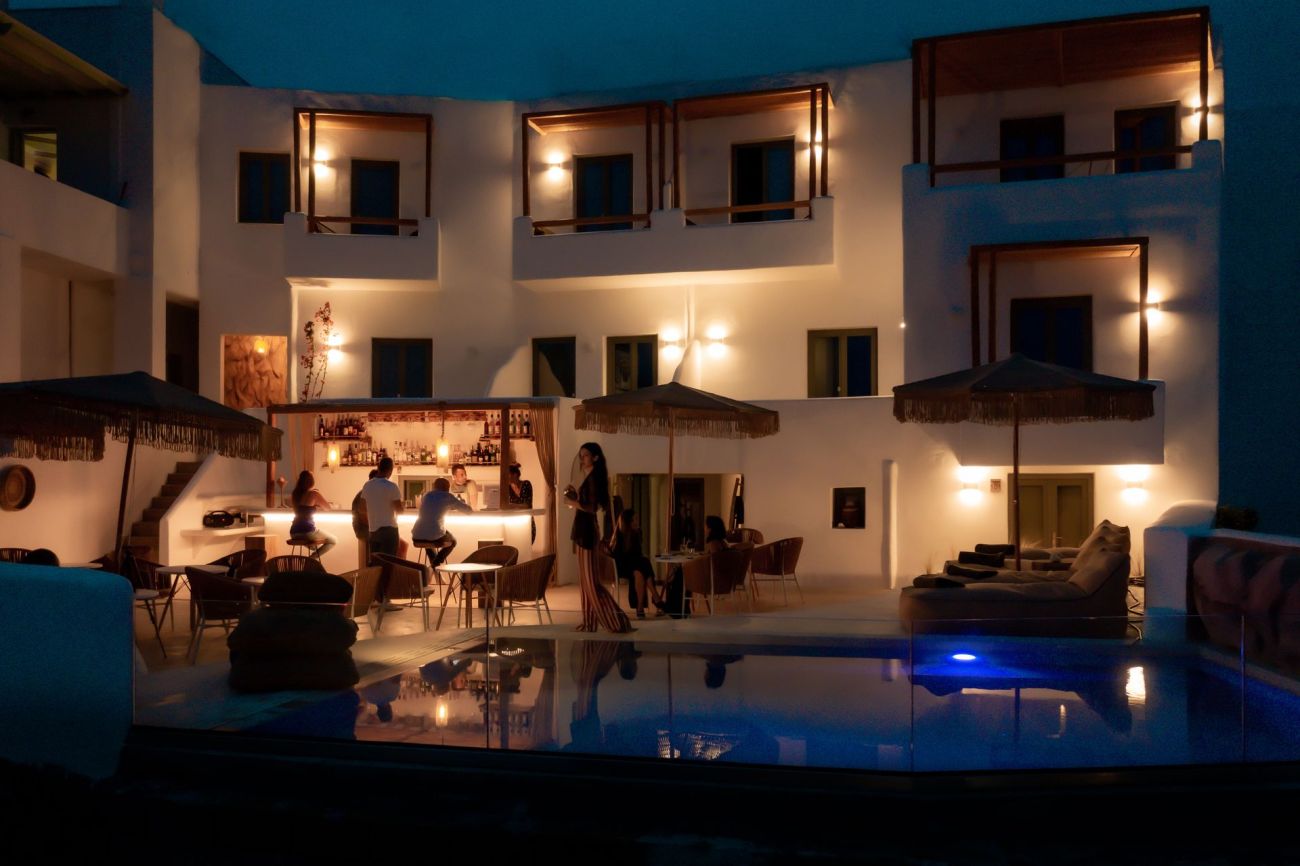 Bohemian Luxury Boutique Hotel Paros 4*