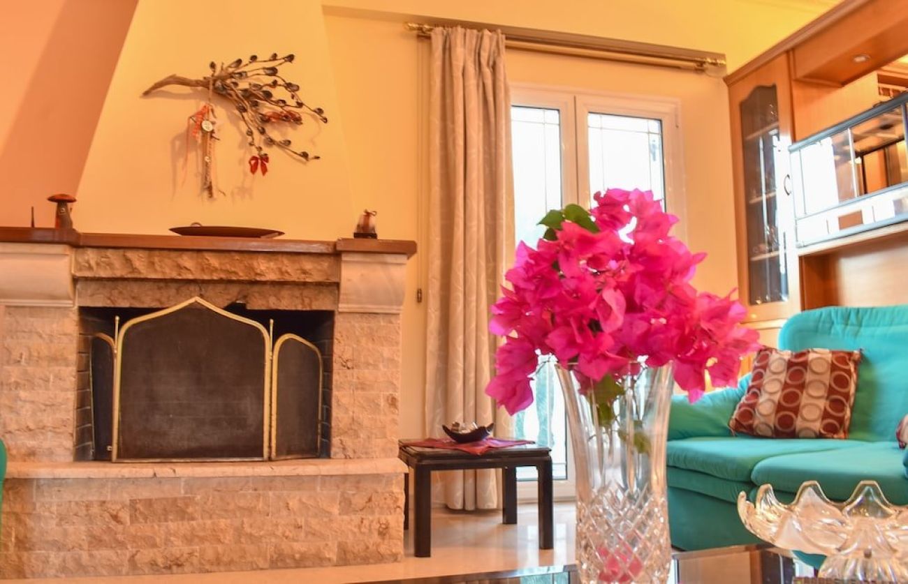 Vicky's Village House 3*