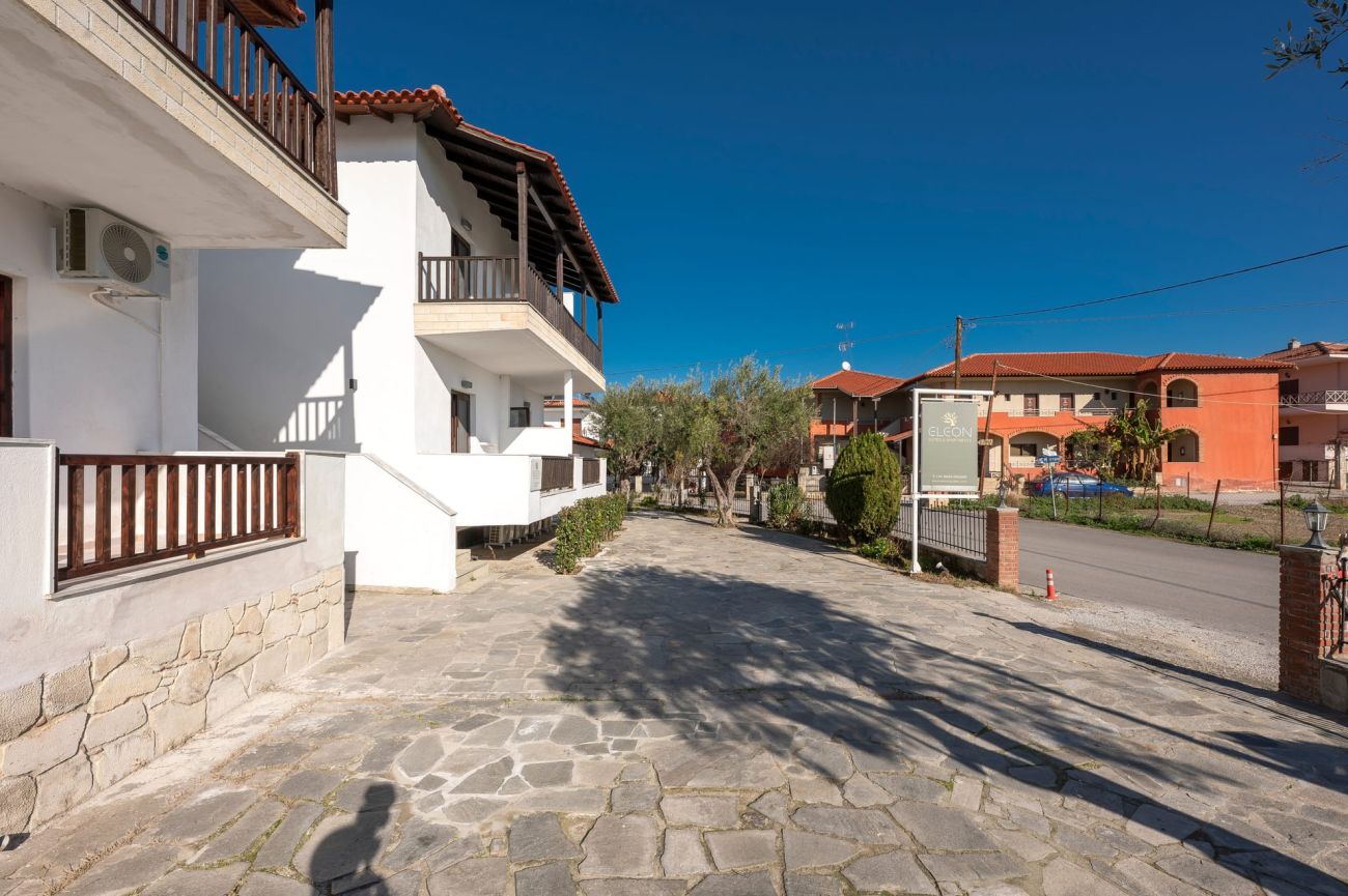 Eleon Suites