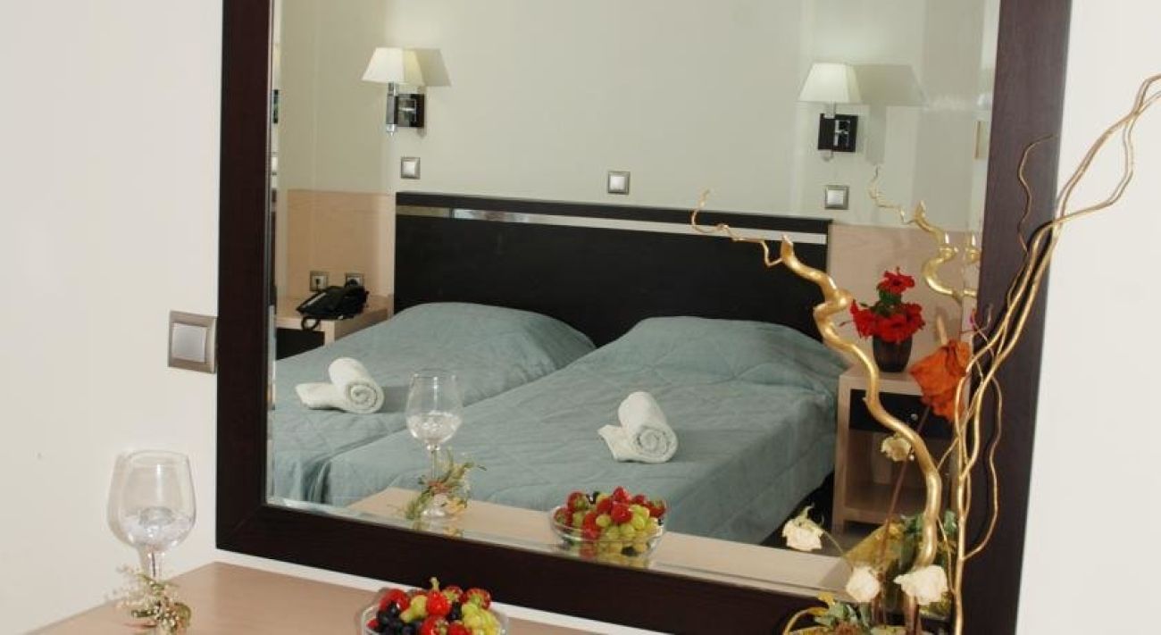 Letsos Hotel 3*