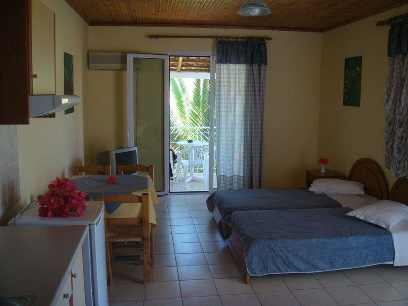 Sun Rise Hotel 4*