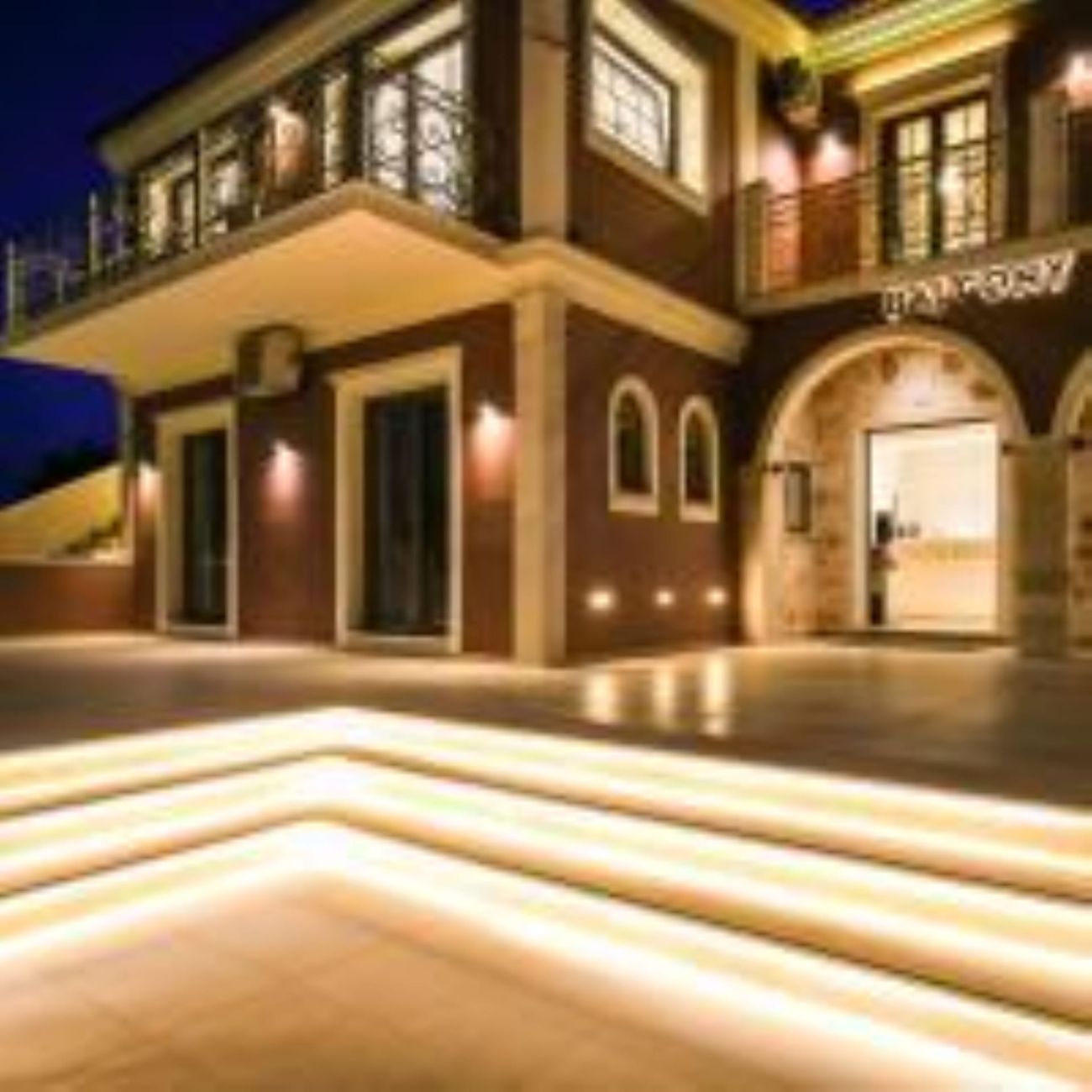 Balcony Boutique Hotel 3*