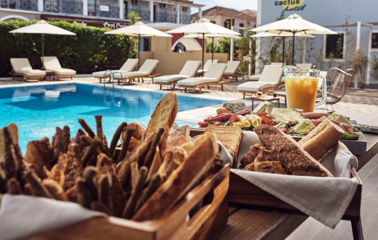 Cactus Hotel Zakynthos 3*