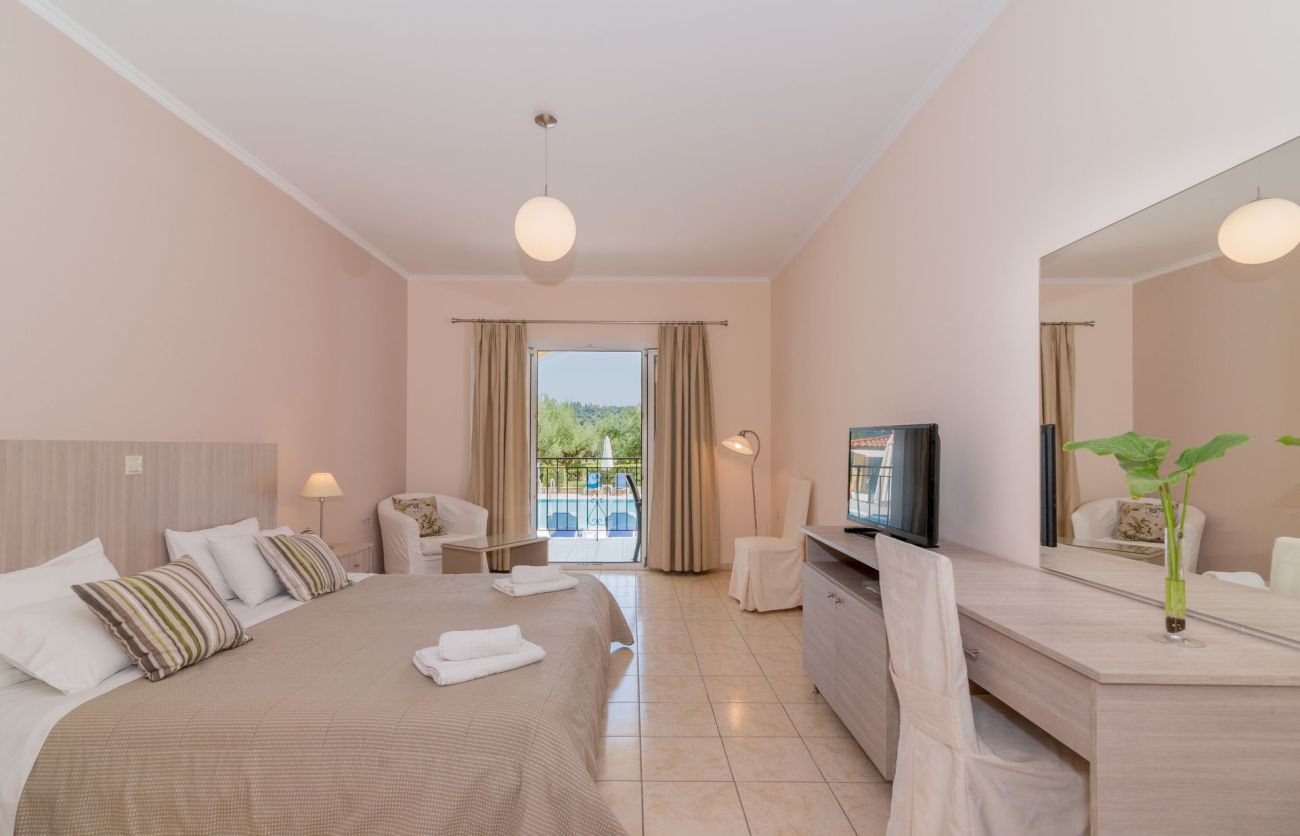 Varres Hotel 3*