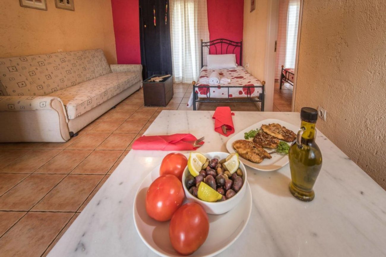 Pension Porto Tsi Ostrias 3*