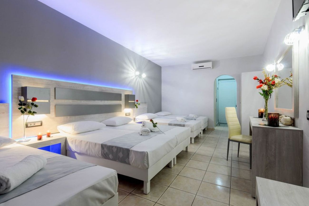 Aeon Hotel 3*