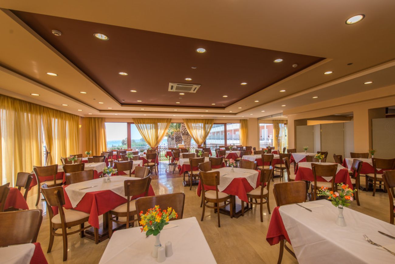 Astir Beach Hotel 3*