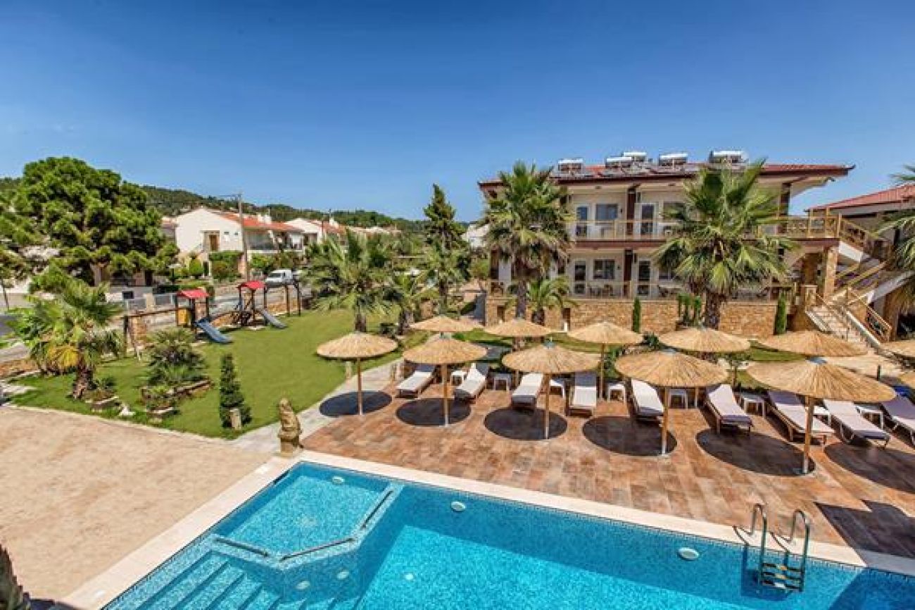 Greek Pride Hotel & Apartments 4*