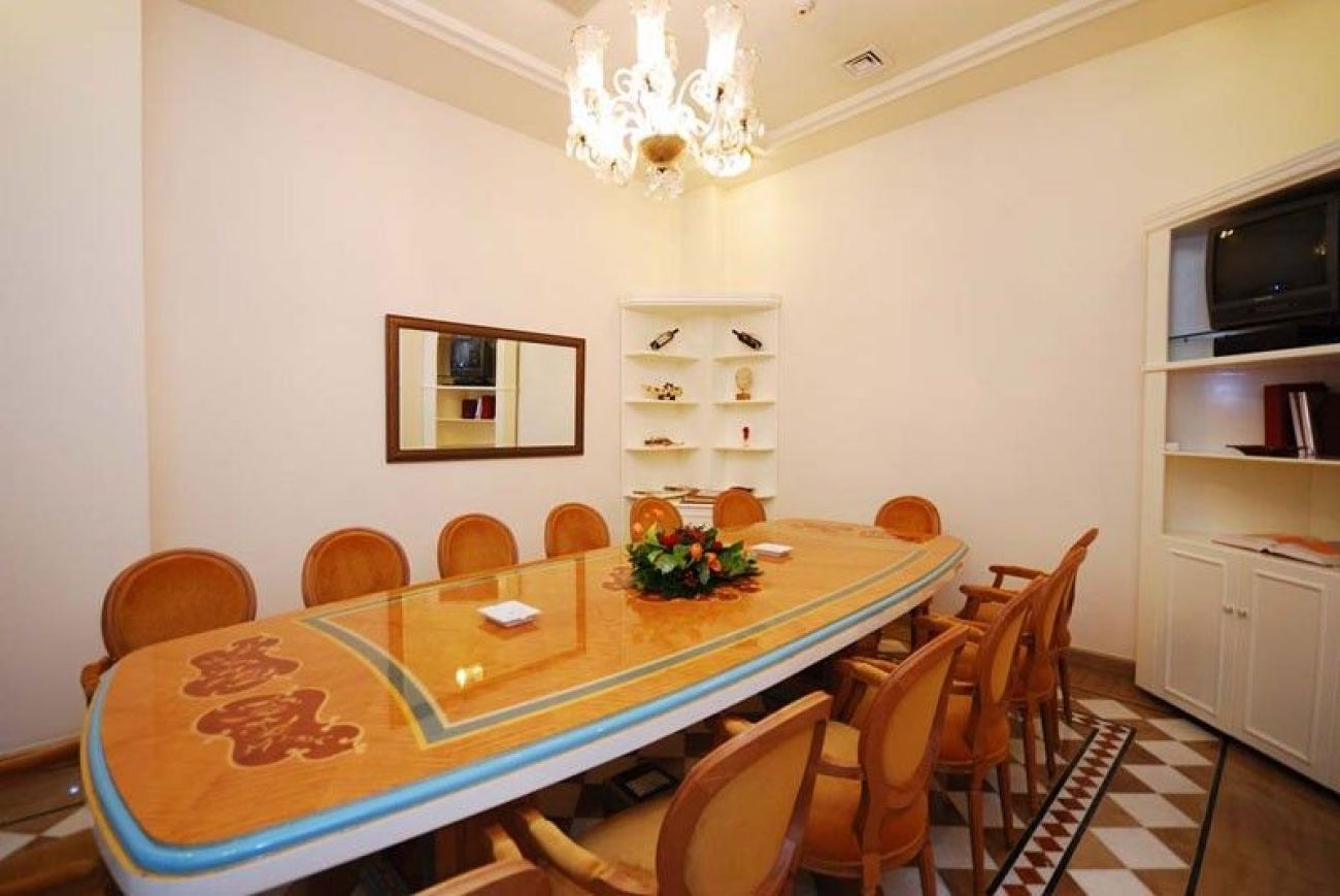 Capsis Bristol Boutique Hotel 5*