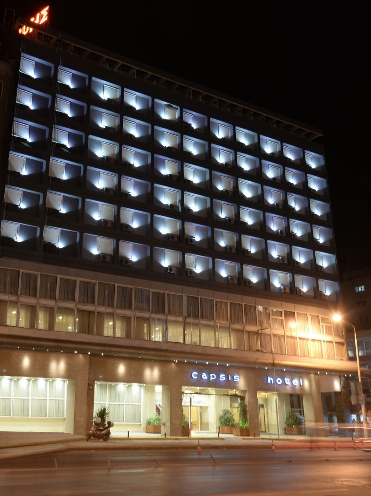Capsis Hotel Thessaloniki 4*