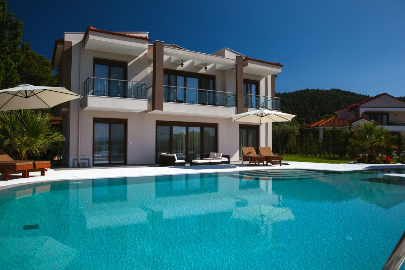 Villa Chrisa 4*