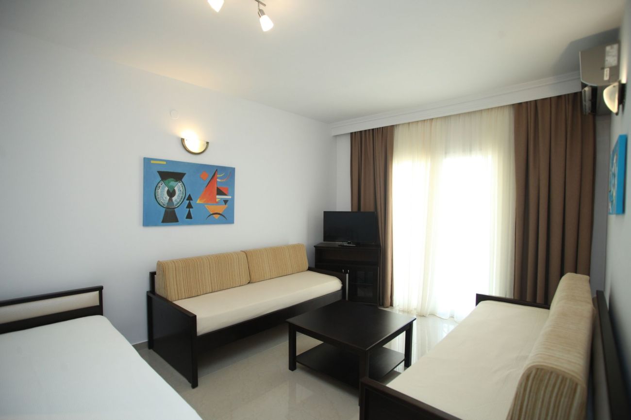 Naias Beach Hotel 3*