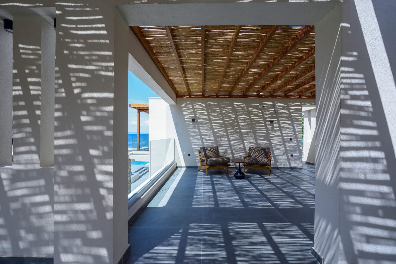 Amyntas Seafront Hotel 3*