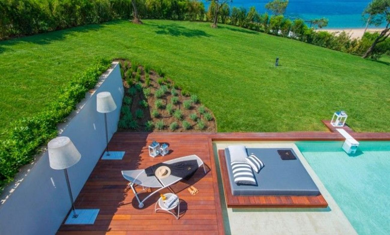 Avaton Luxury Beach Resort - Relais & Chateaux 5*