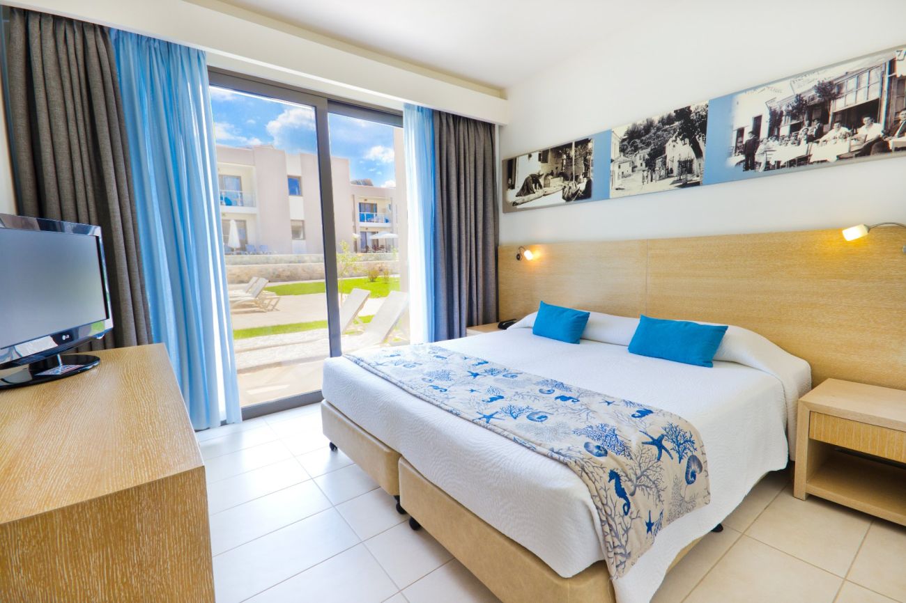 Alea Hotel & Suites