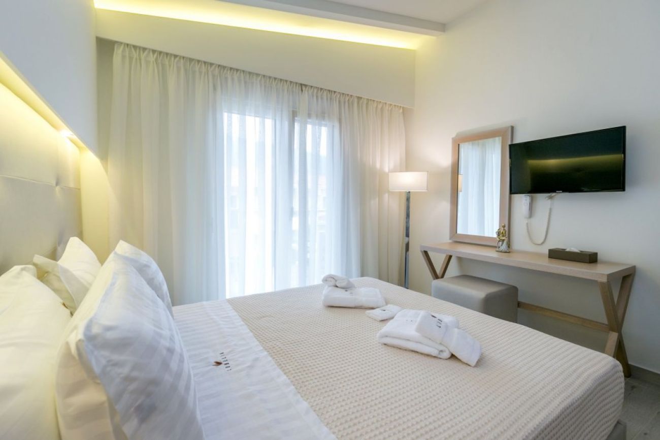 Lobelia Luxury Suites 4*