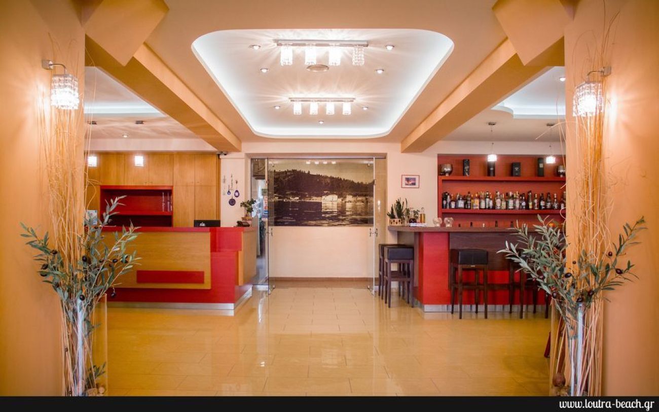 Loutra Village Beach Hotel 3*