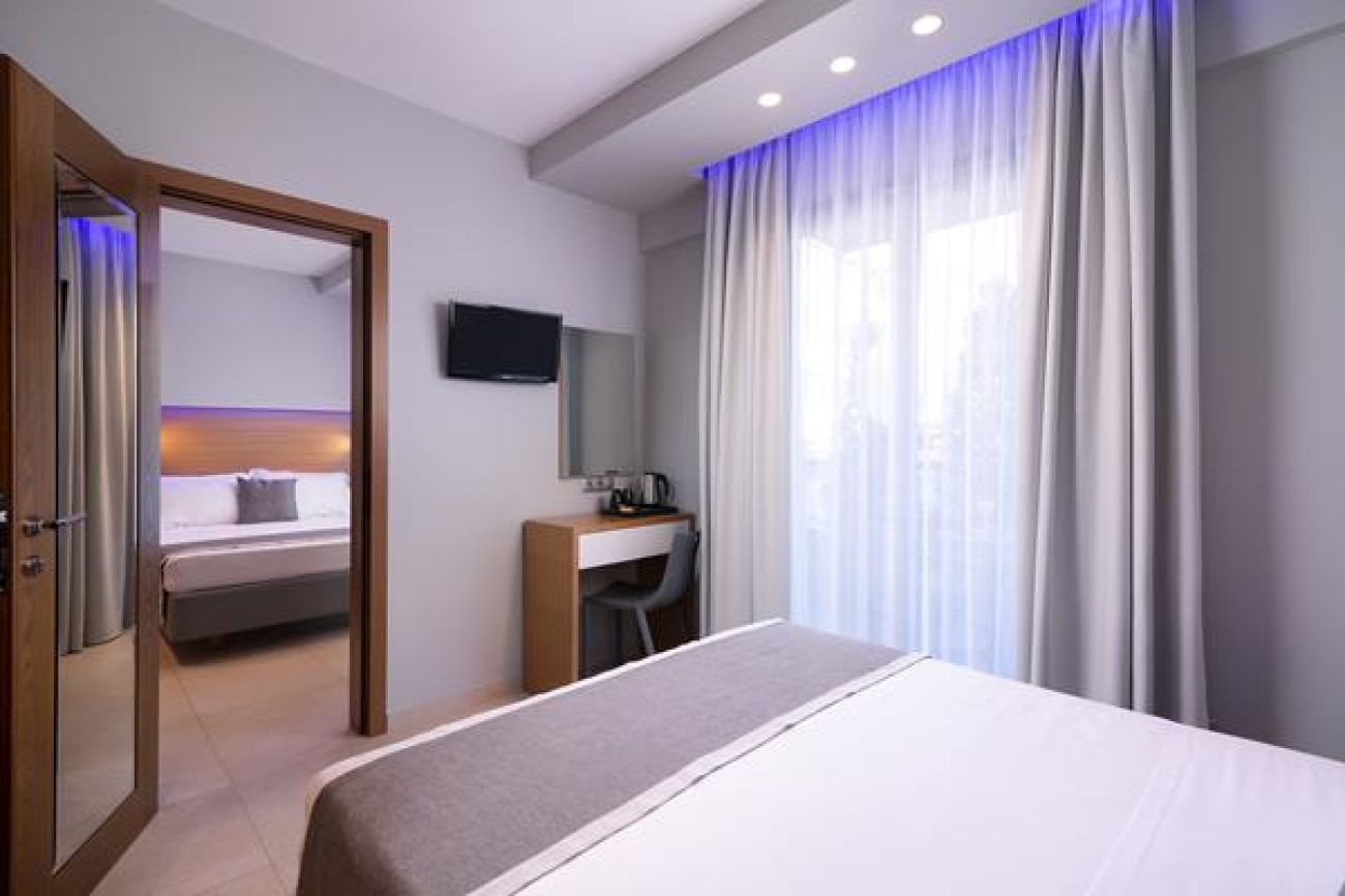 SKS Luxury Suites & Rooms 2*