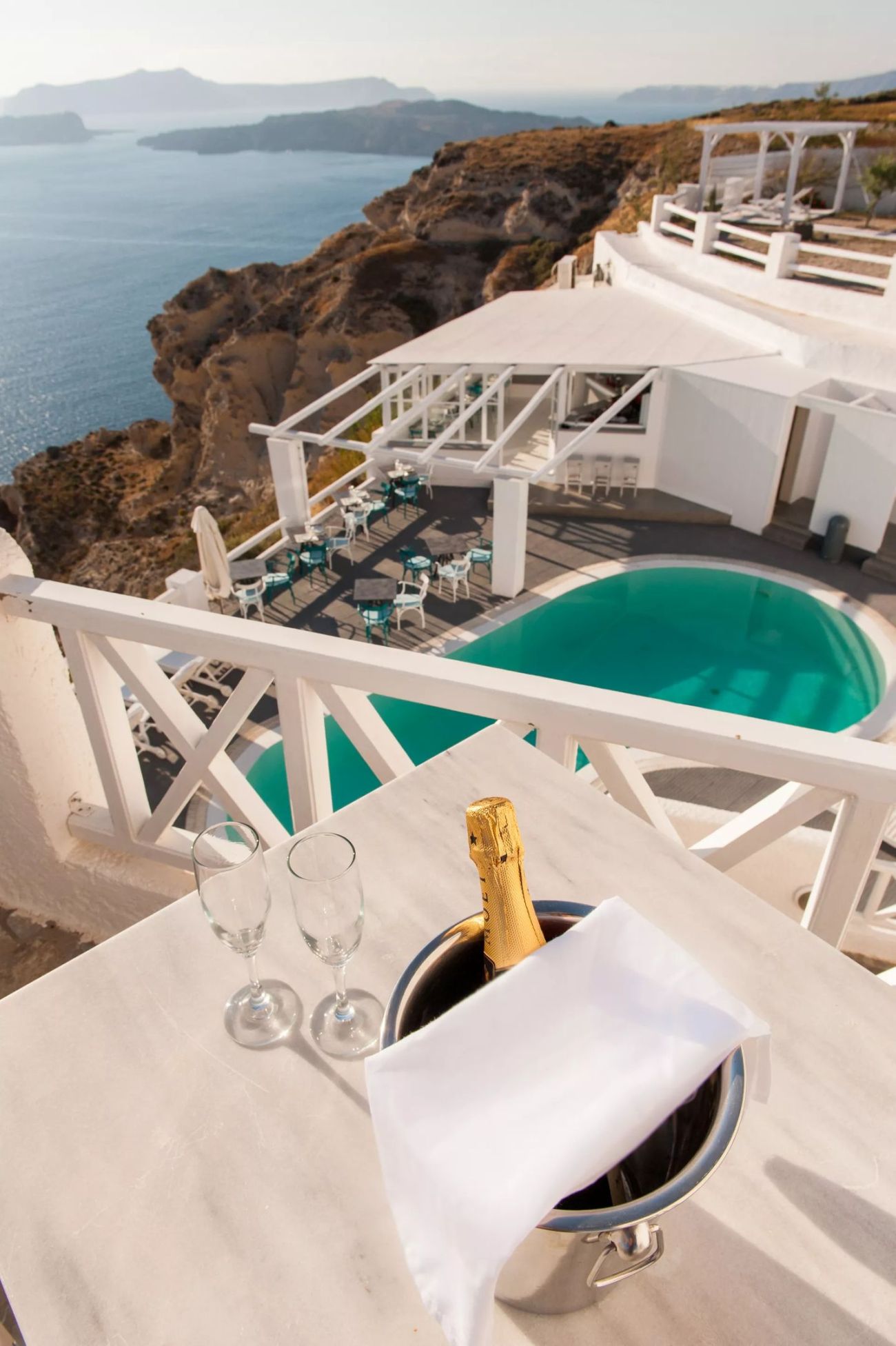Artemis Suites Santorini 3*